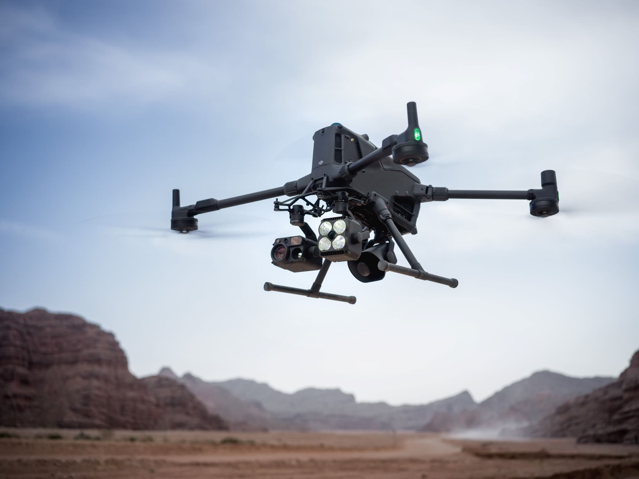 DJI Matrice 400 RTK — ảnh 1